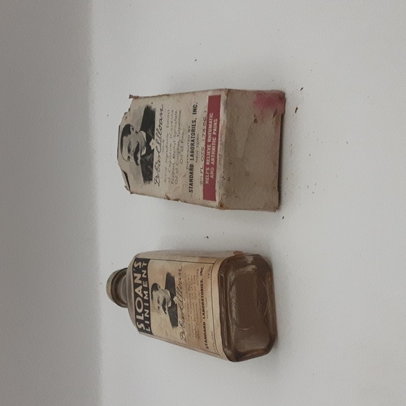 Vintage Sloans Liniment Medicine Bottle & Box - Picture 6 of 10